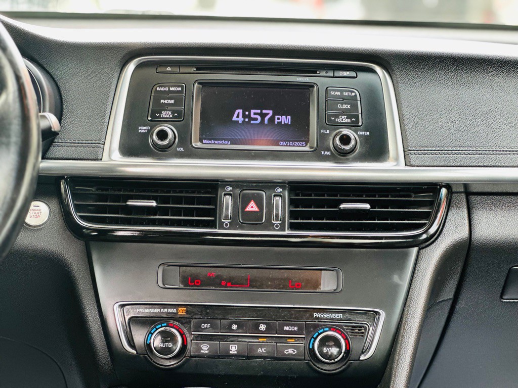 2016 Kia Optima Image 16