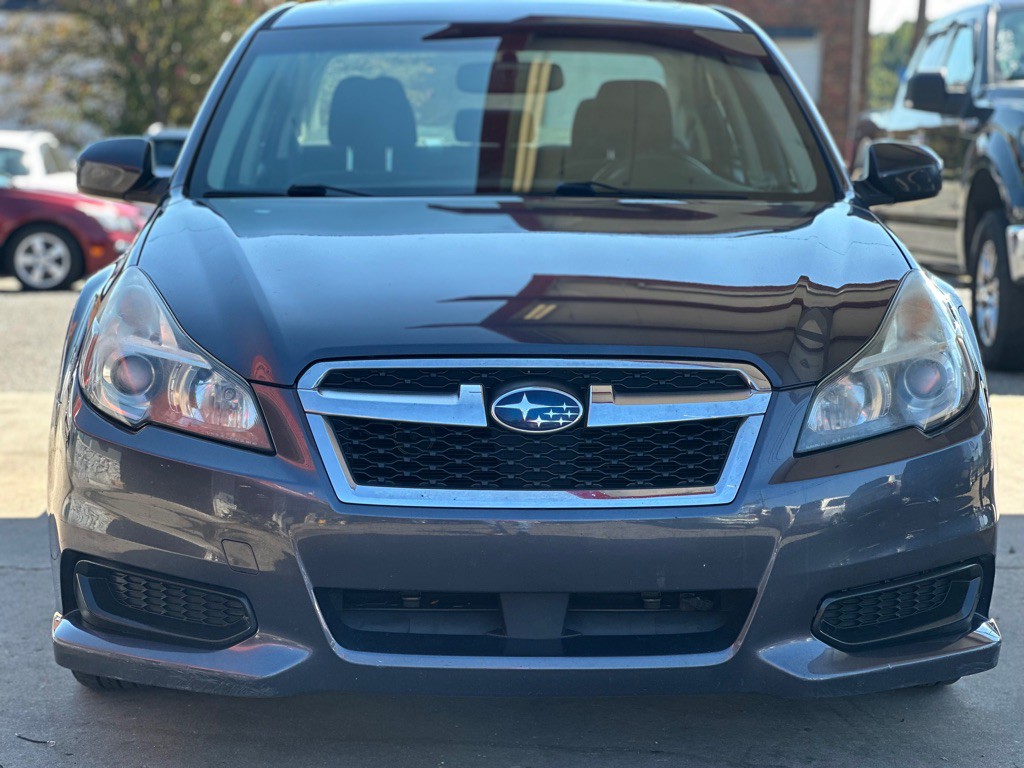 2013 Subaru Legacy Image 2