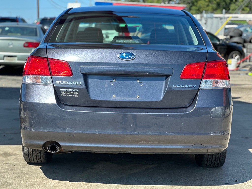2013 Subaru Legacy Image 7