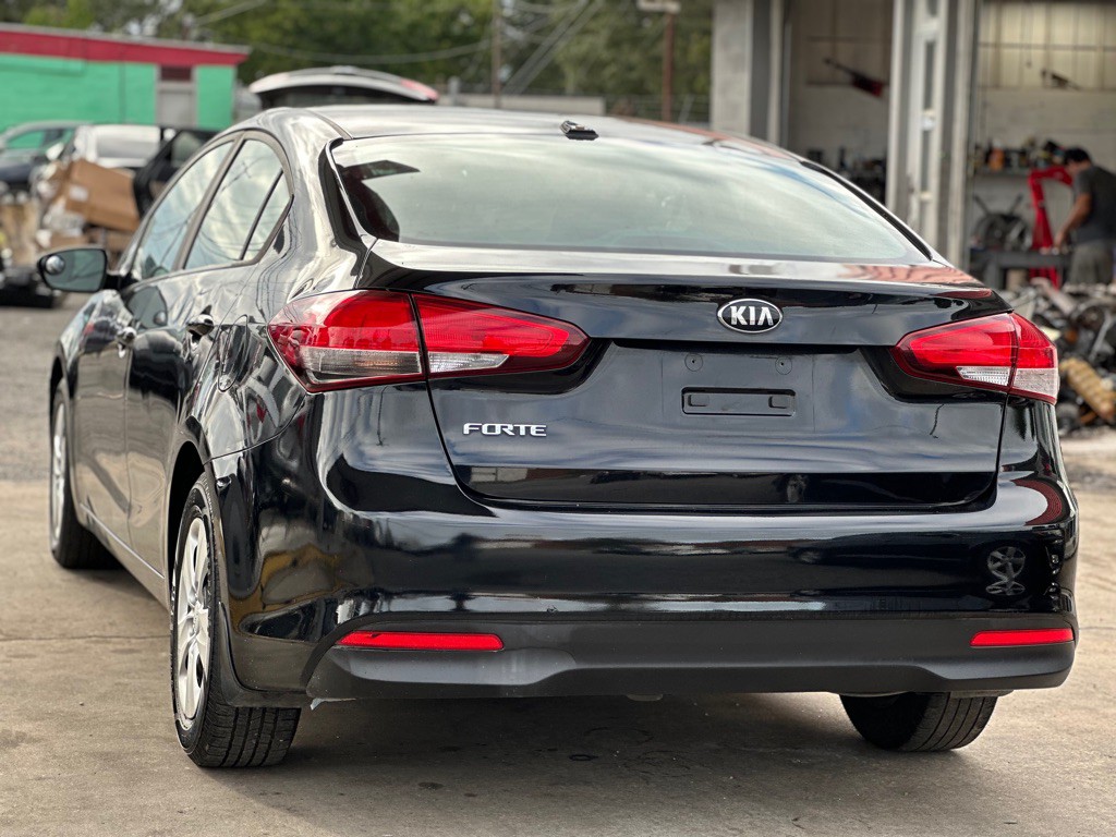 2018 Kia Forte Image 6