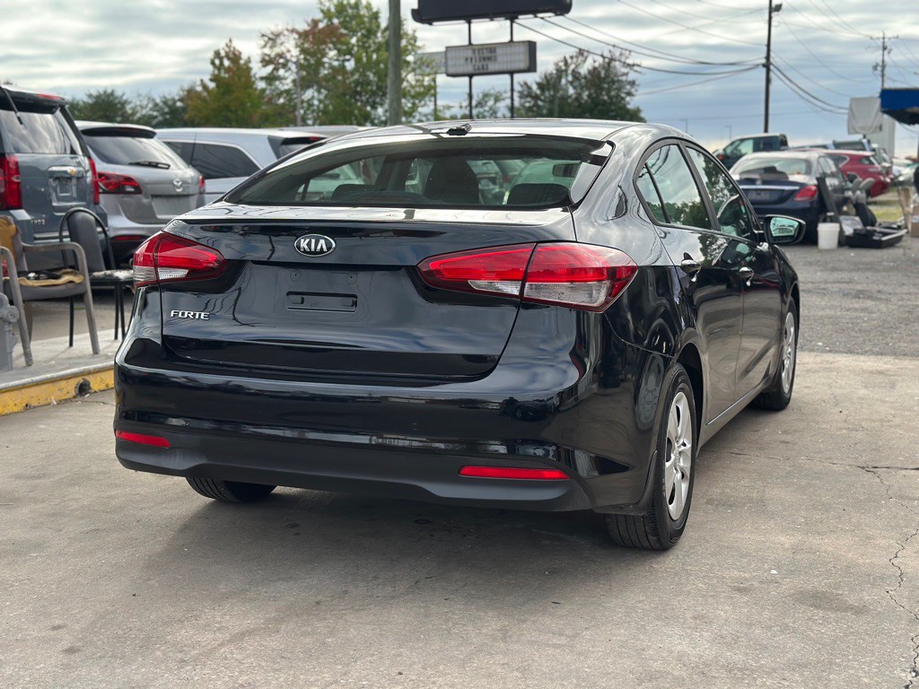 2018 Kia Forte Image 9