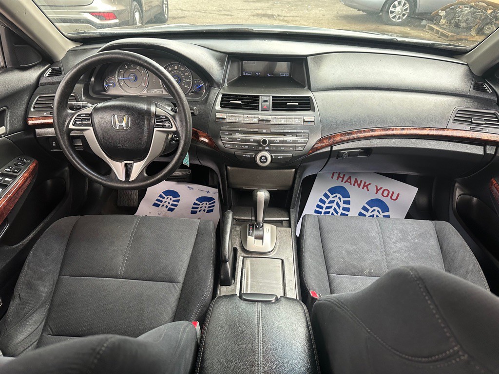 2011 Honda Crosstour Image 11