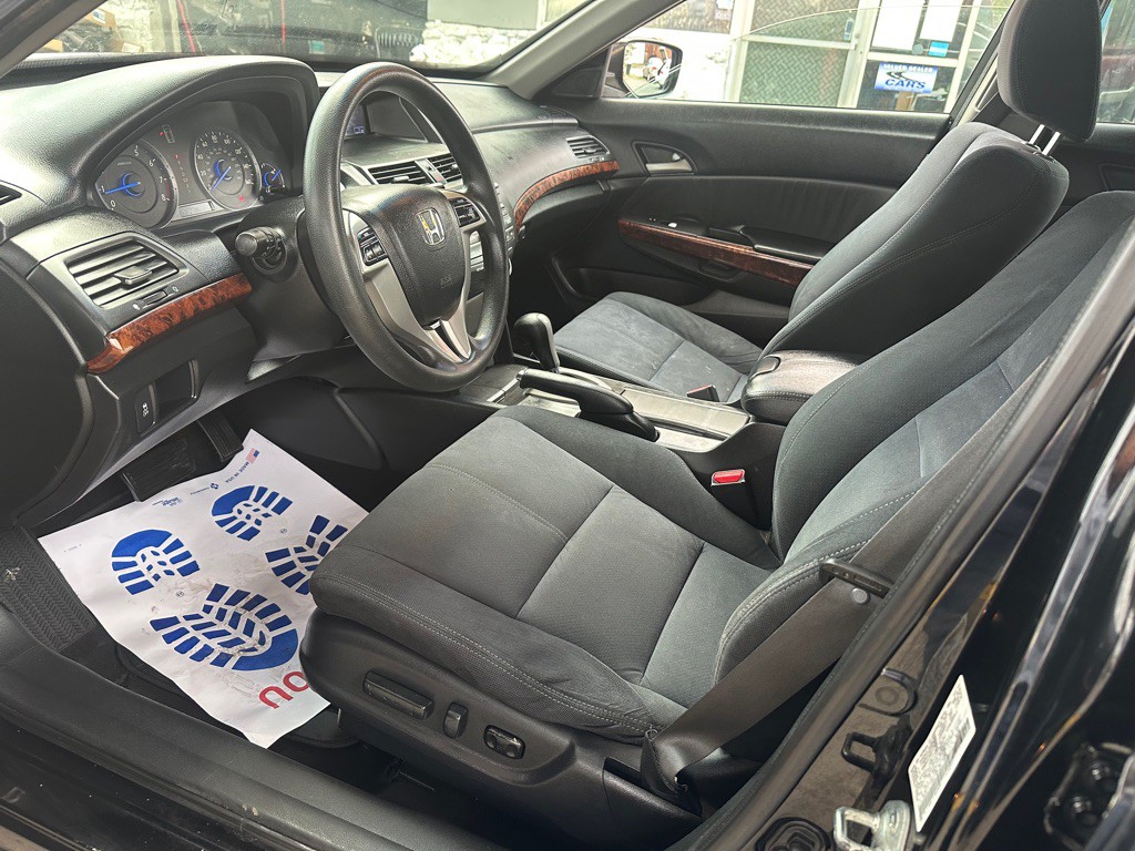 2011 Honda Crosstour Image 15