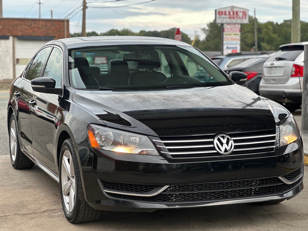 2013 Volkswagen Passat Image 3