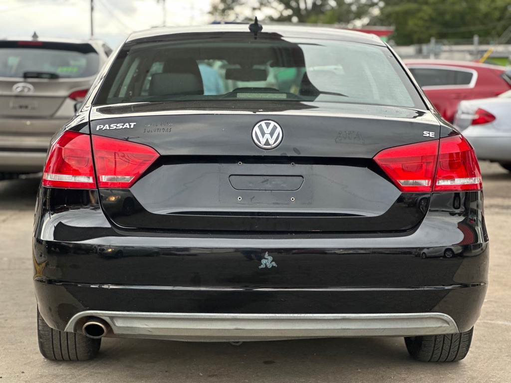 2013 Volkswagen Passat Image 5