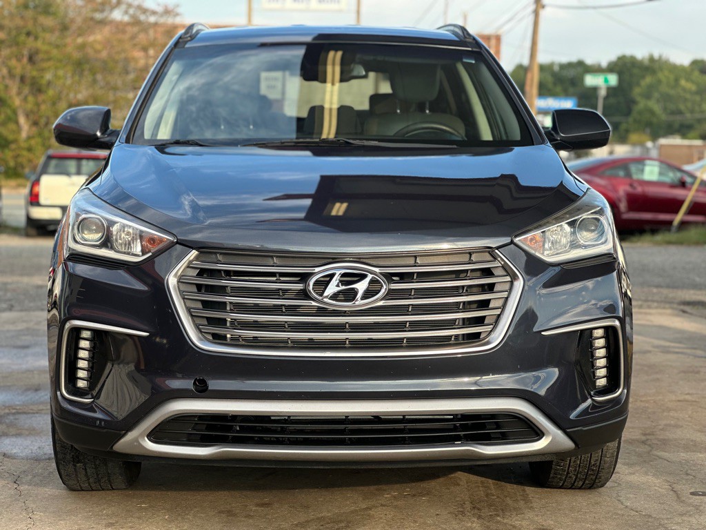 2018 Hyundai Santa Fe Image 2