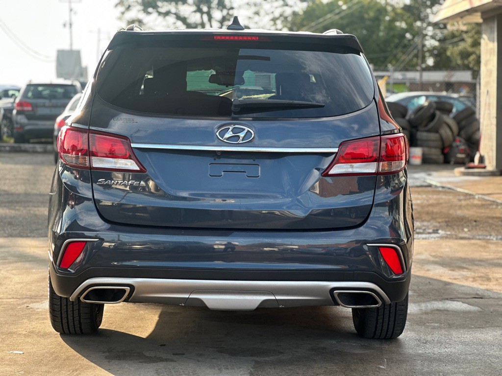 2018 Hyundai Santa Fe Image 9