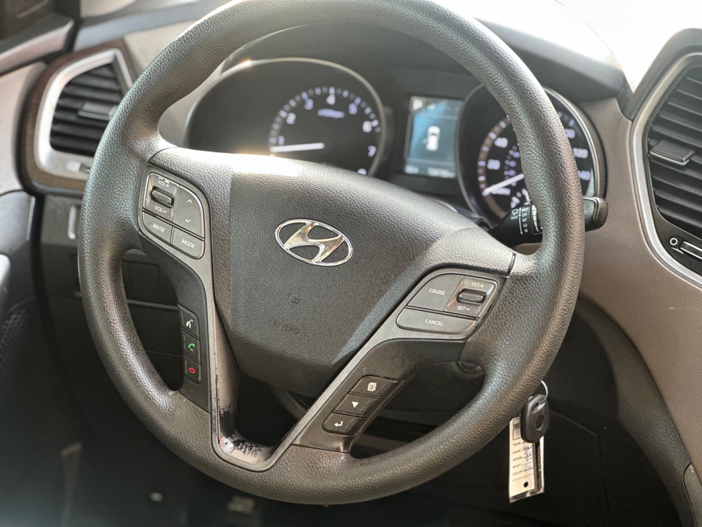 2018 Hyundai Santa Fe Image 12