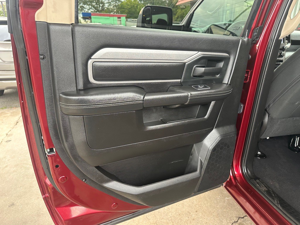 2020 RAM 3500 Image 16