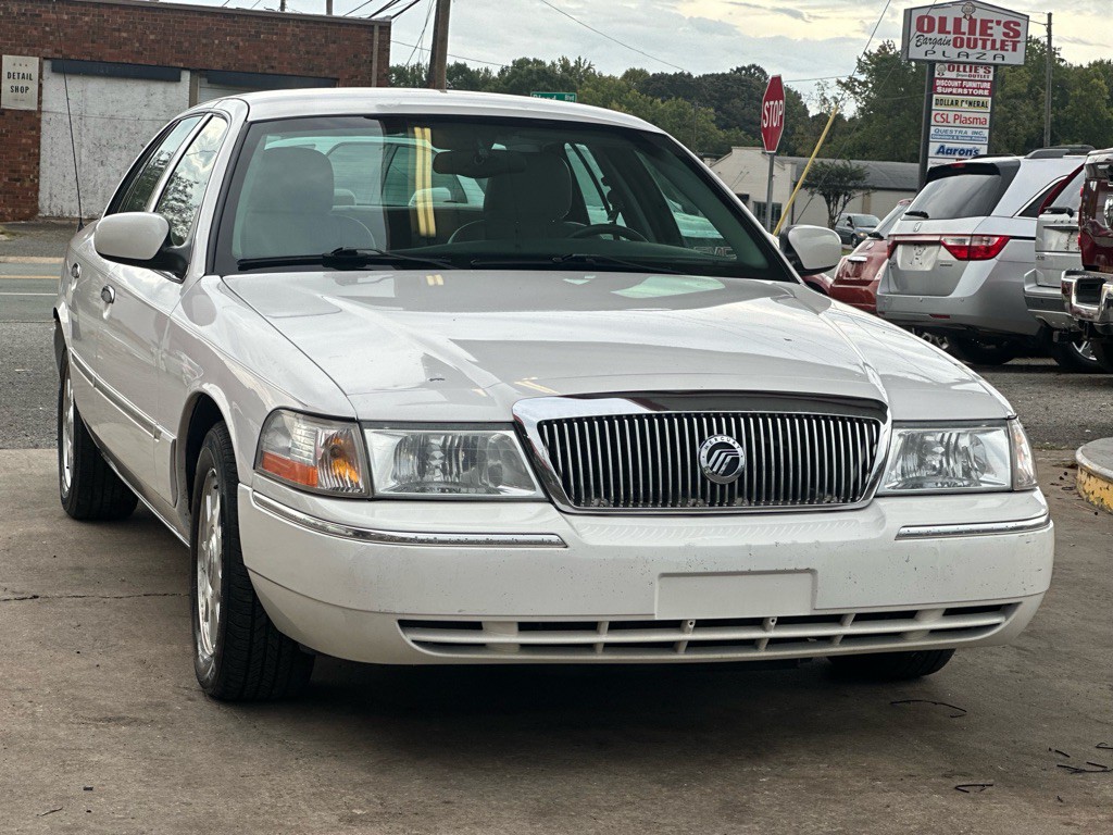 2005 Mercury Grand Marquis Image 4