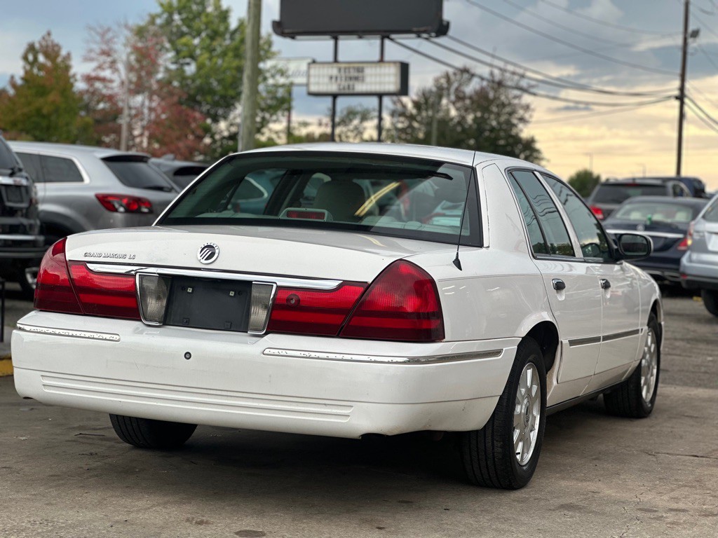 2005 Mercury Grand Marquis Image 7