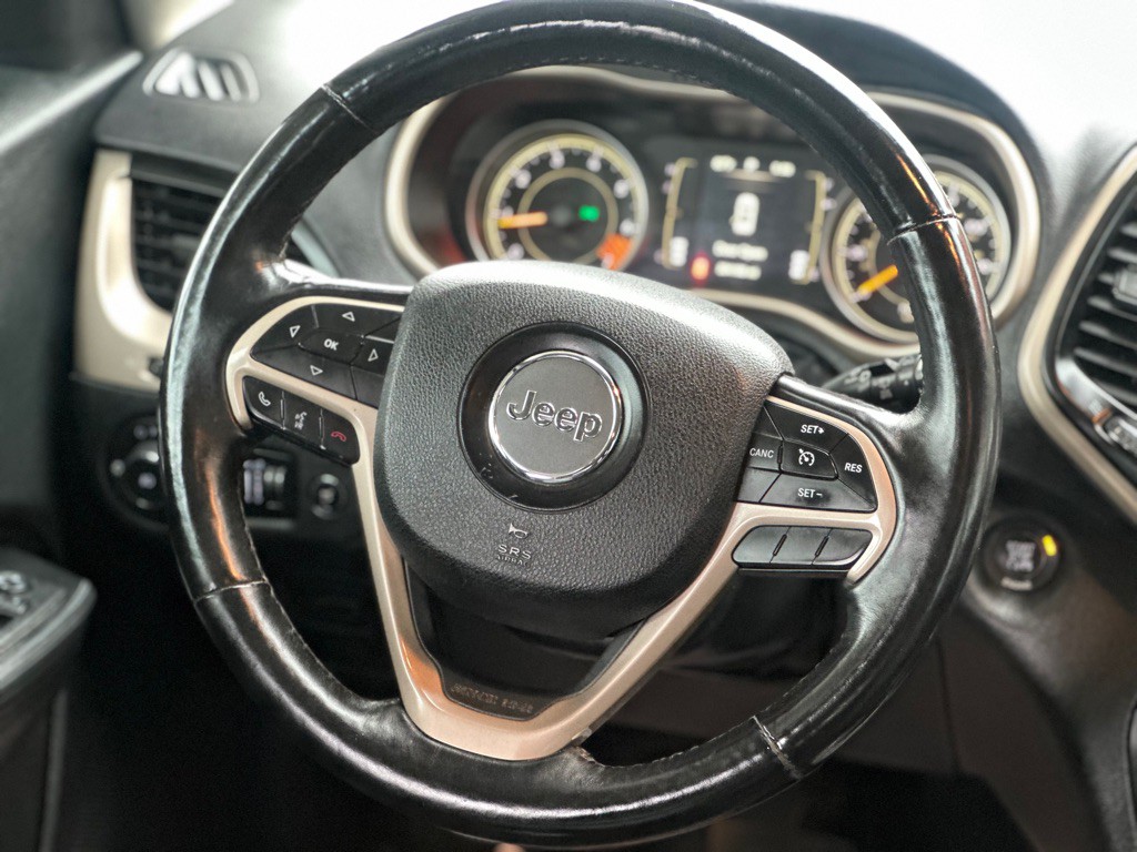 2015 Jeep Cherokee Image 15