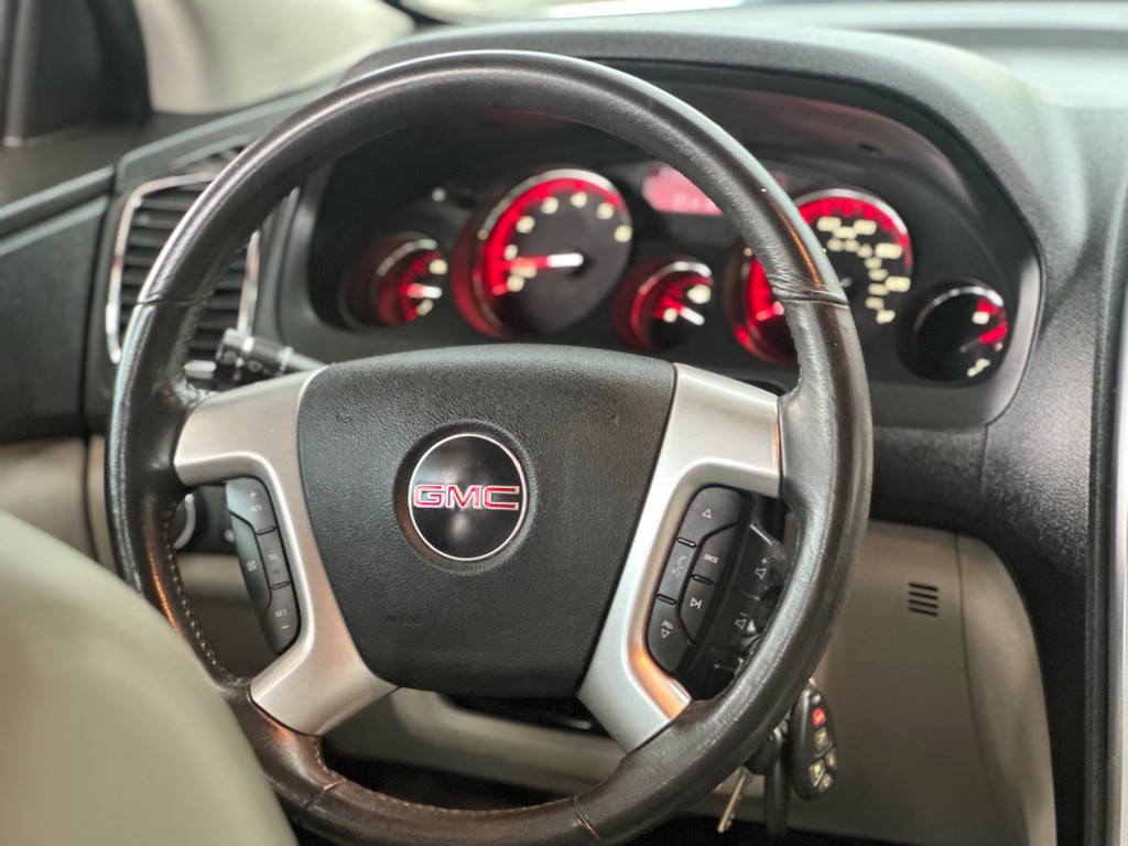 2011 GMC Acadia Image 14