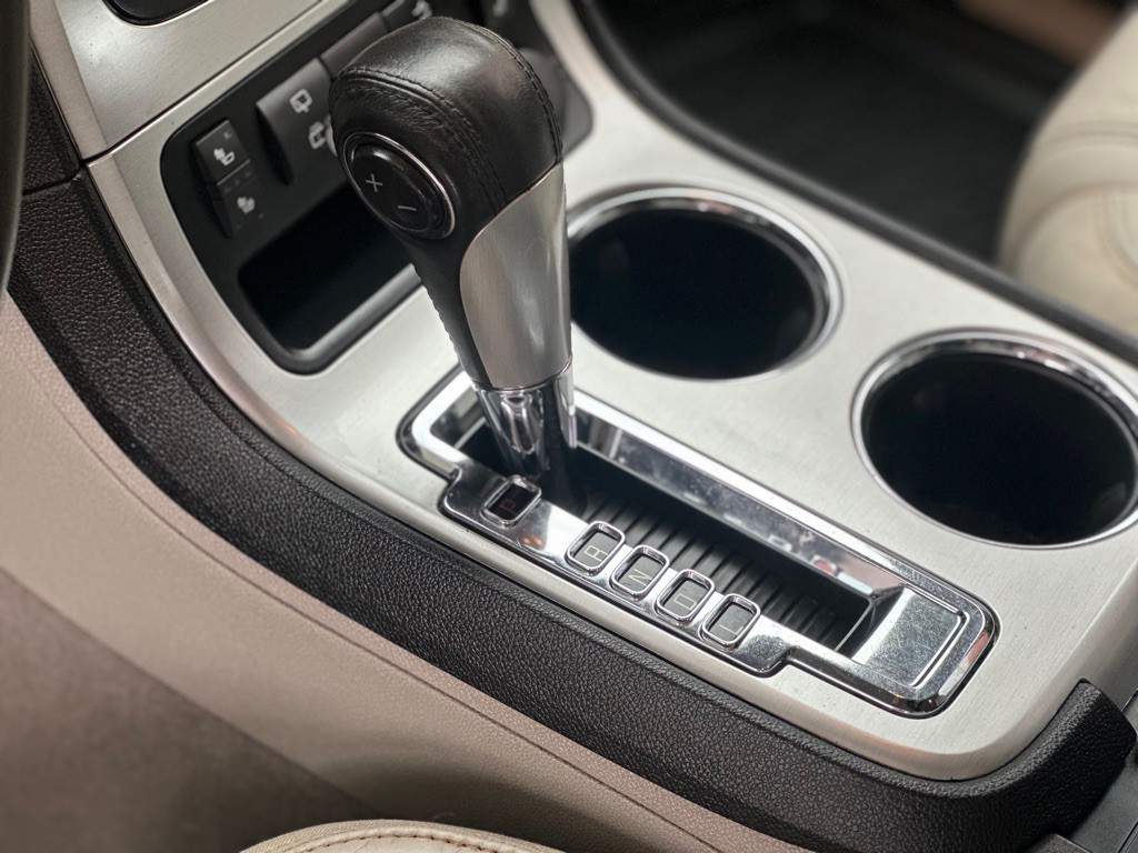2011 GMC Acadia Image 18