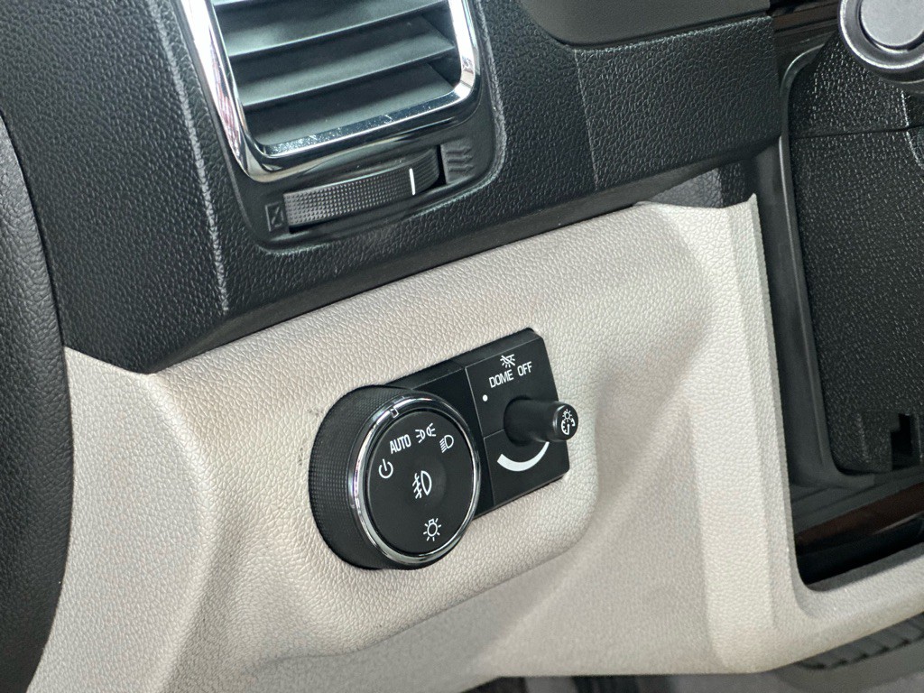 2011 GMC Acadia Image 19