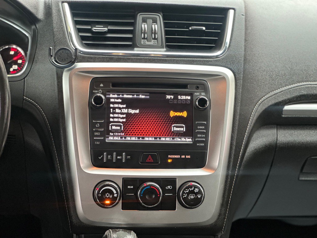 2015 GMC Acadia Image 13