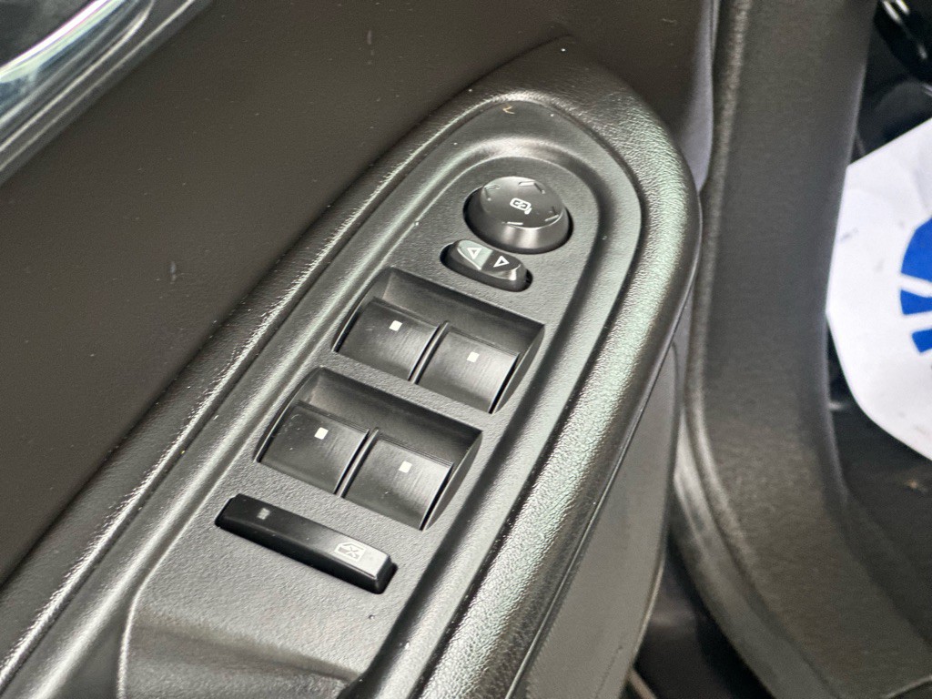 2015 GMC Acadia Image 15