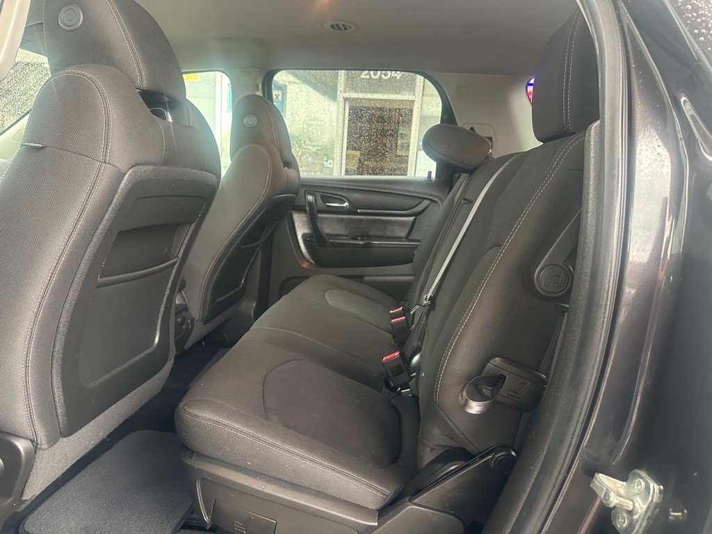 2015 GMC Acadia Image 17
