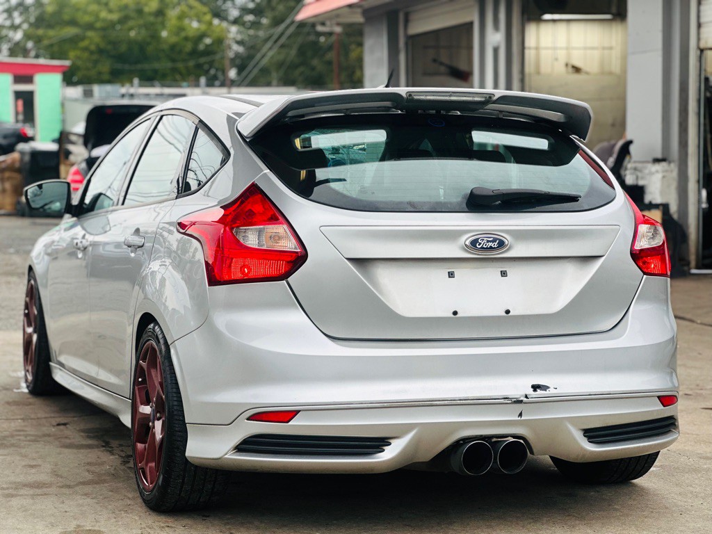 2014 Ford Focus Image 9