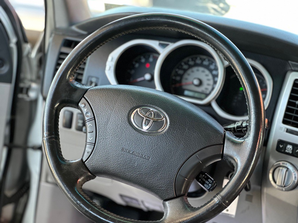 2003 Toyota 4Runner Image 12
