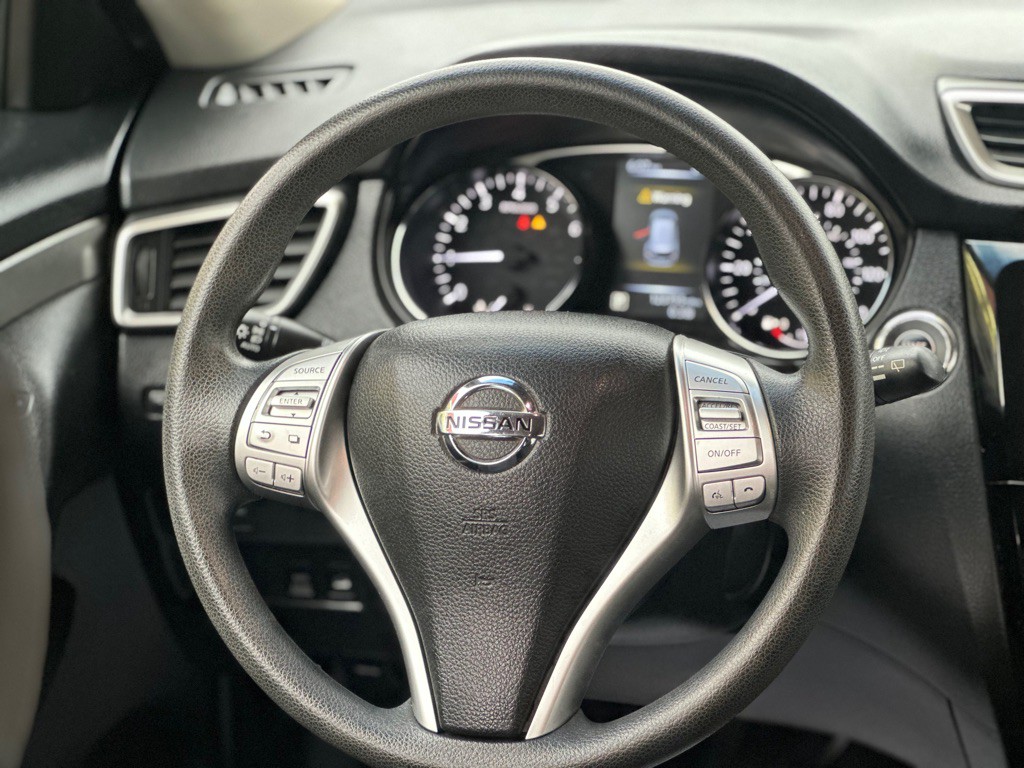 2016 Nissan Rogue Image 10
