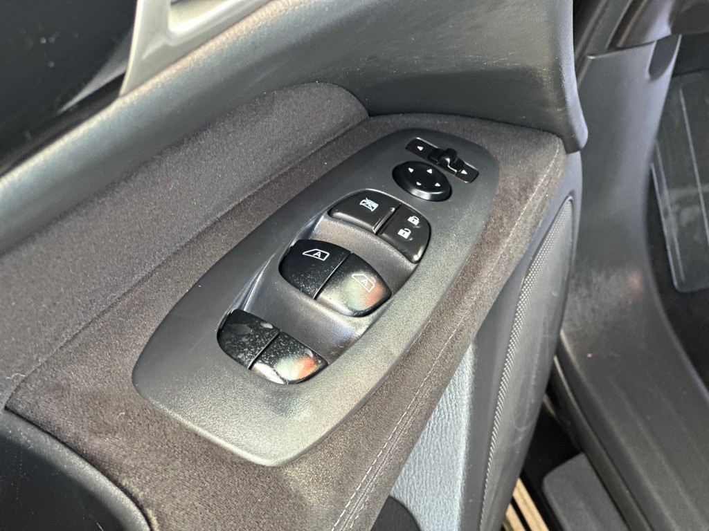 2016 Nissan Pathfinder Image 14