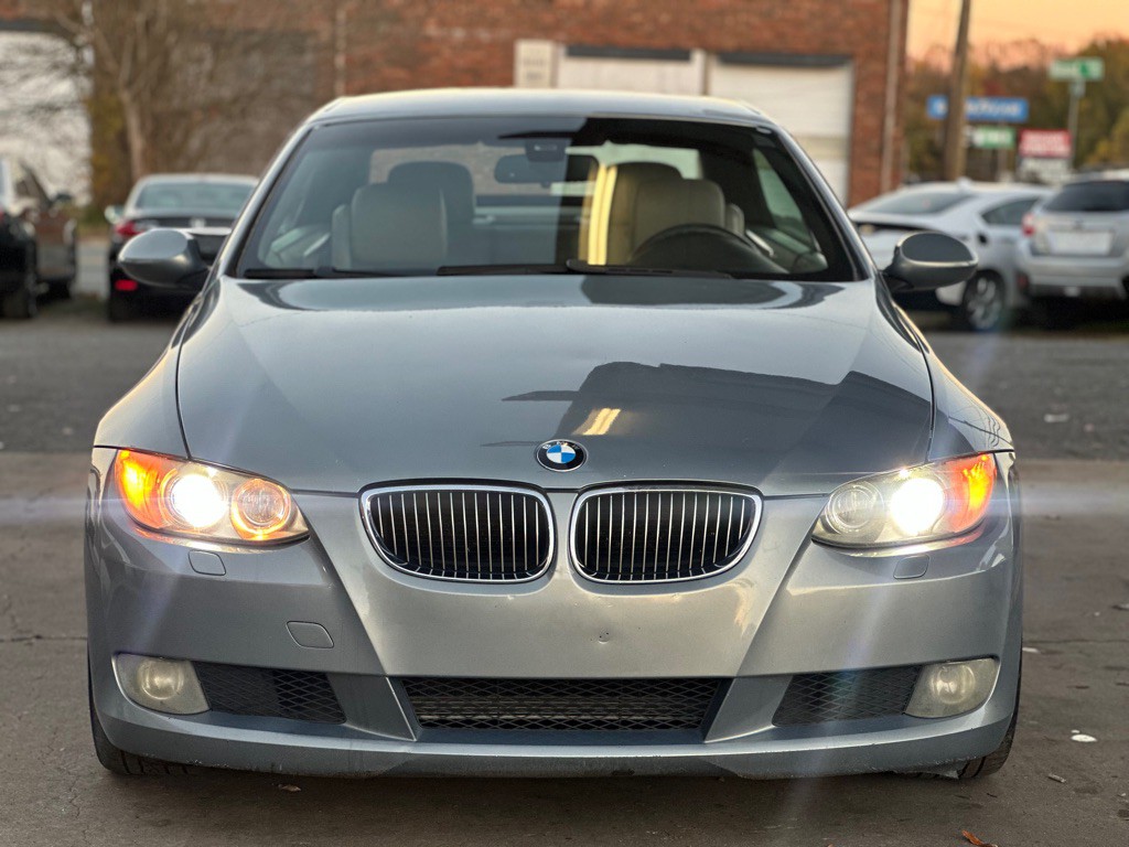 2007 BMW 3 Series Image 2