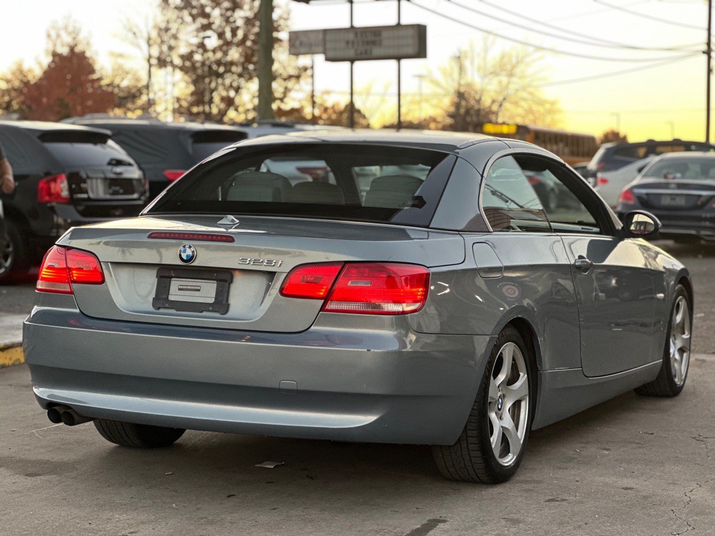 2007 BMW 3 Series Image 10