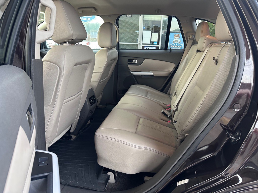 2014 Ford Edge Image 16