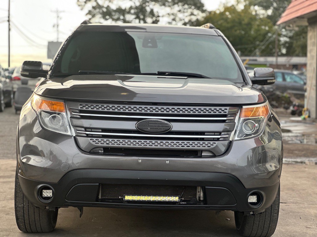 2013 Ford Explorer Image 2