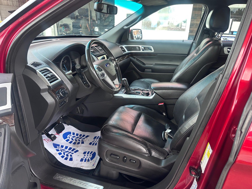 2013 Ford Explorer Image 15
