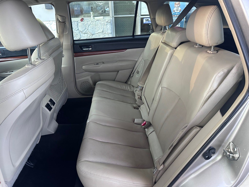 2014 Subaru Outback Image 21
