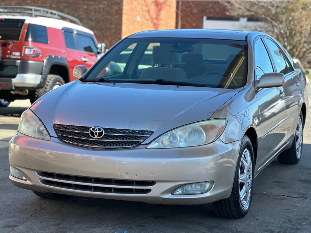 2004 Toyota Camry Image 3