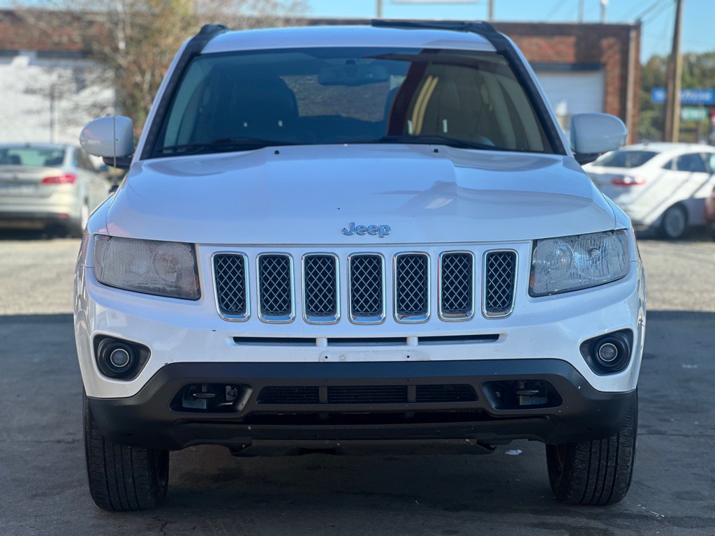 2017 Jeep Compass Image 2