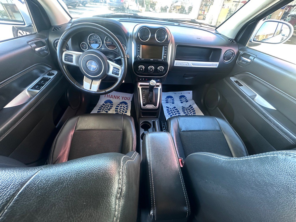 2017 Jeep Compass Image 13