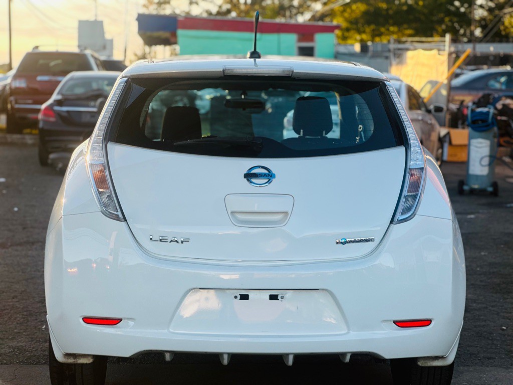 2013 Nissan Leaf Image 8
