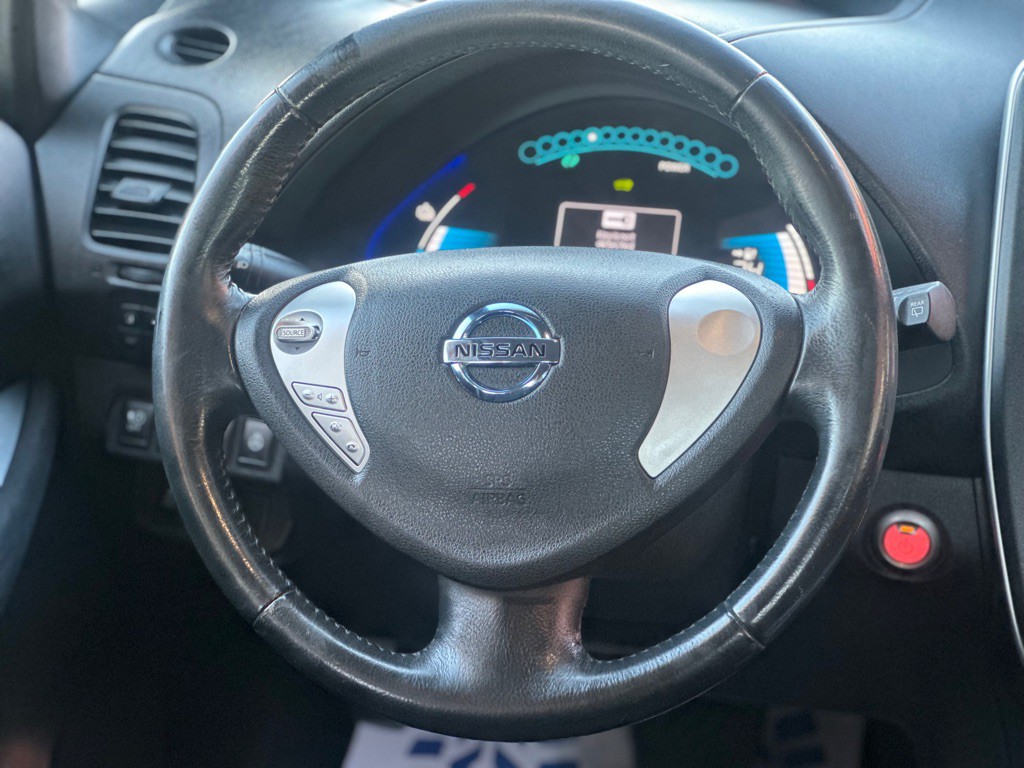 2013 Nissan Leaf Image 10