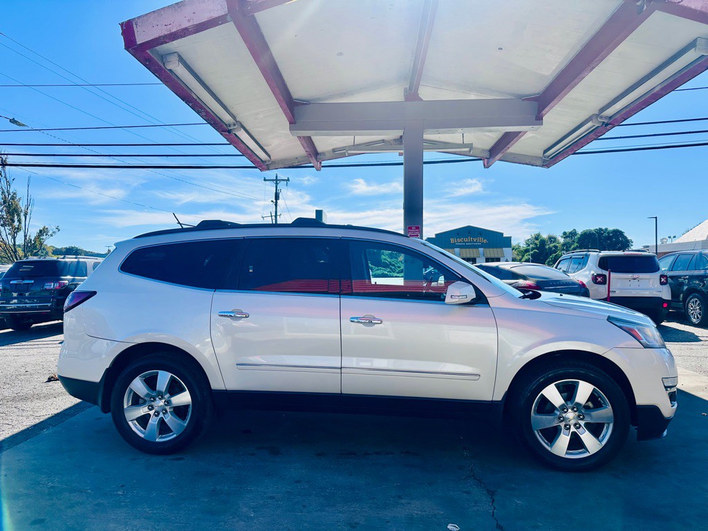 2014 Chevrolet Traverse Image 5