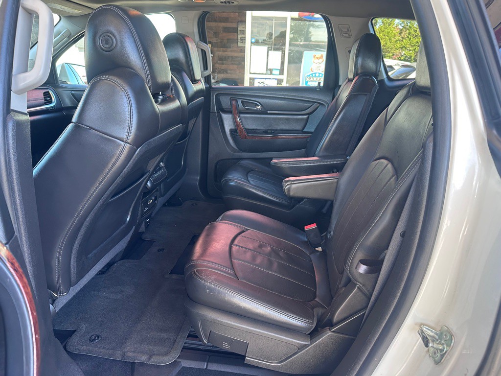 2014 Chevrolet Traverse Image 18