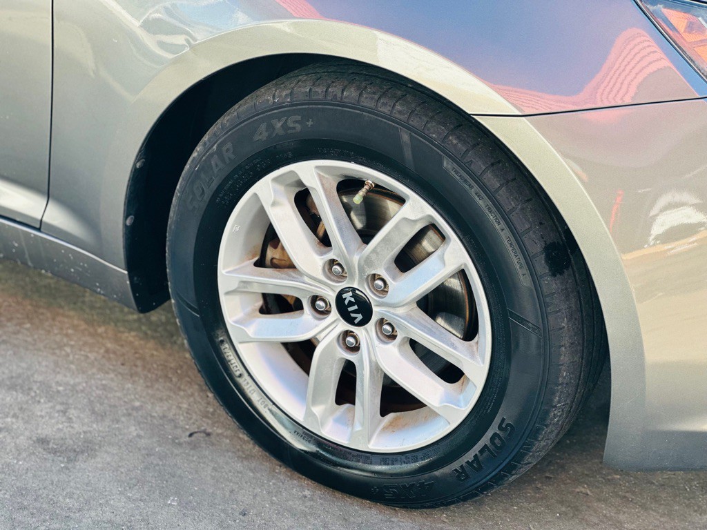 2013 Kia Optima Image 4