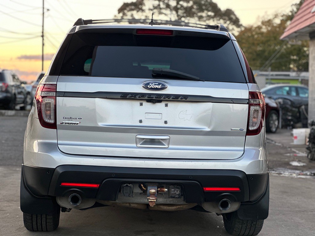 2013 Ford Explorer Image 5