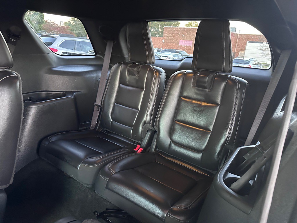 2013 Ford Explorer Image 17