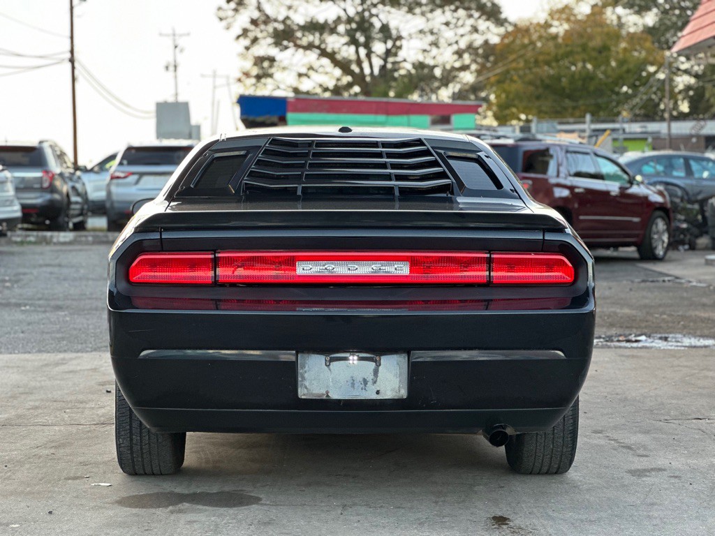 2010 Dodge Challenger Image 7
