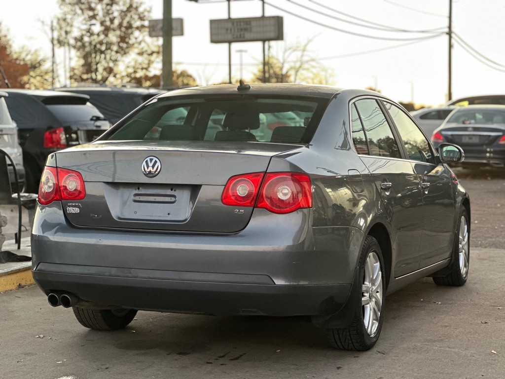 2007 Volkswagen Jetta Image 5