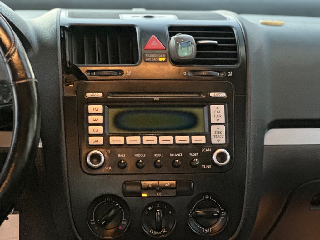 2007 Volkswagen Jetta Image 9