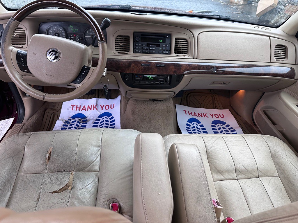 2009 Mercury Grand Marquis Image 13