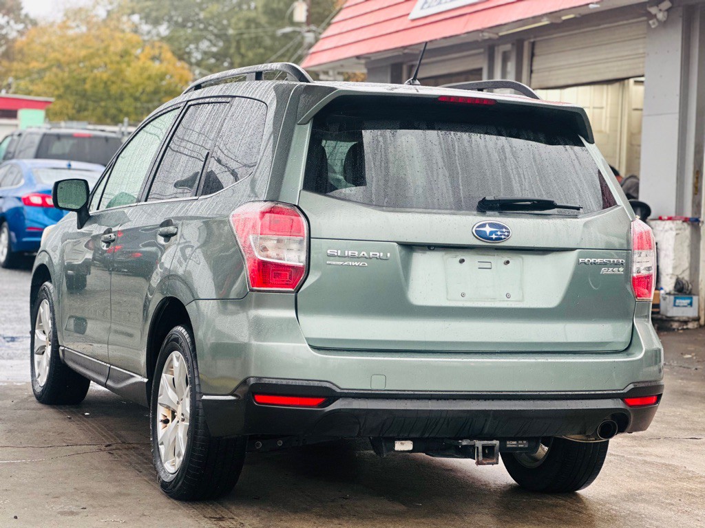 2015 Subaru Forester Image 8