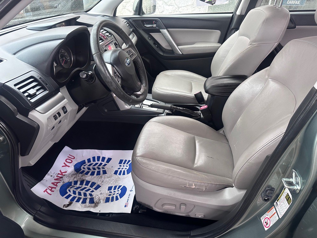 2015 Subaru Forester Image 12