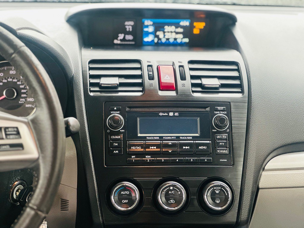 2015 Subaru Forester Image 13