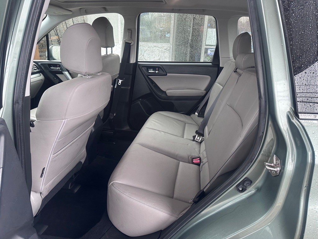2015 Subaru Forester Image 15